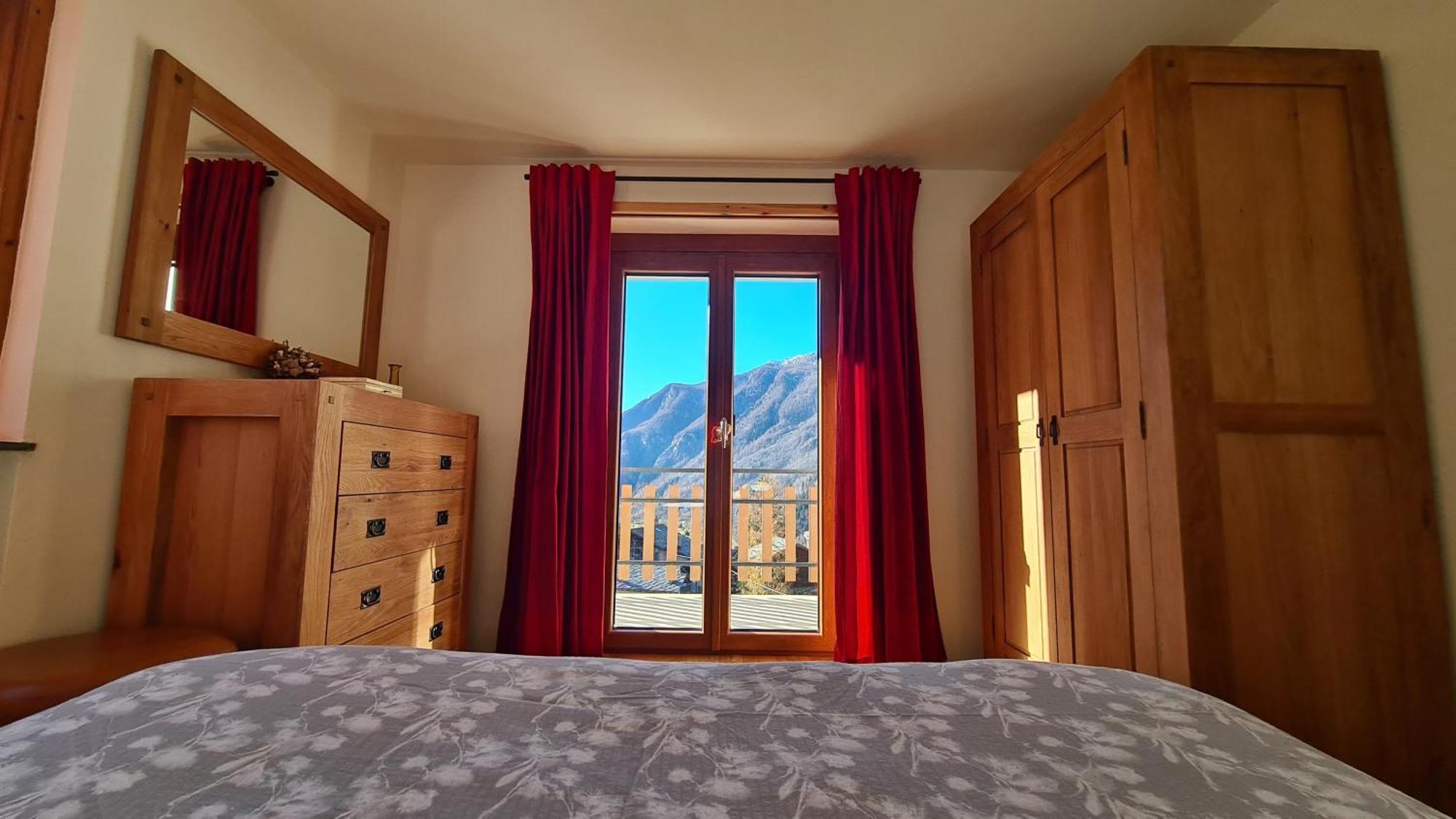Ferienwohnung Chez Ferdinand Valtournenche Exterior foto