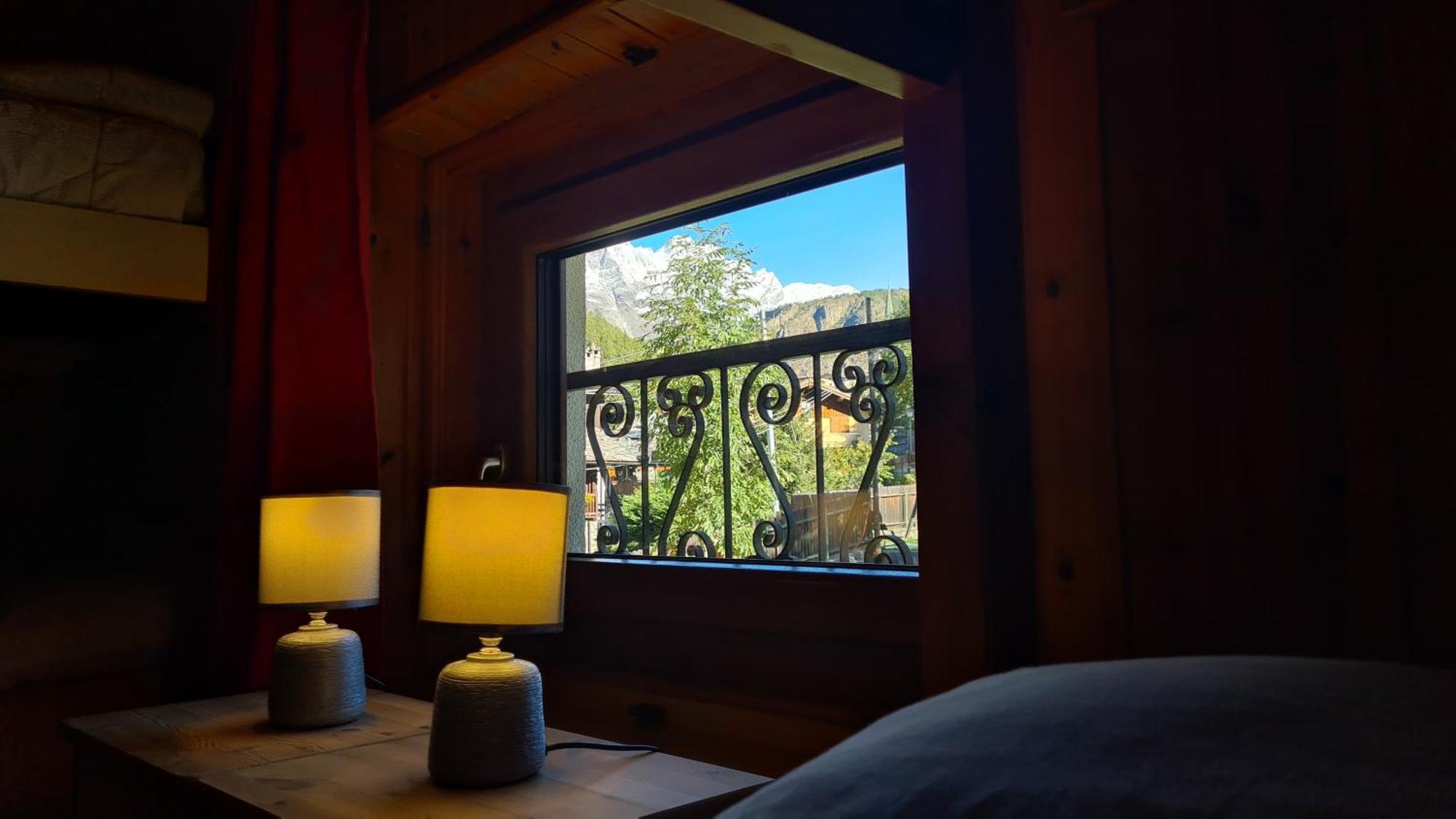 Ferienwohnung Chez Ferdinand Valtournenche Exterior foto